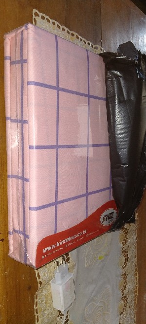 Kintakun Isthana - Sprei Kintakun Dluxe 180x200 - Rainbow 2/travis/stella/rose Shadow