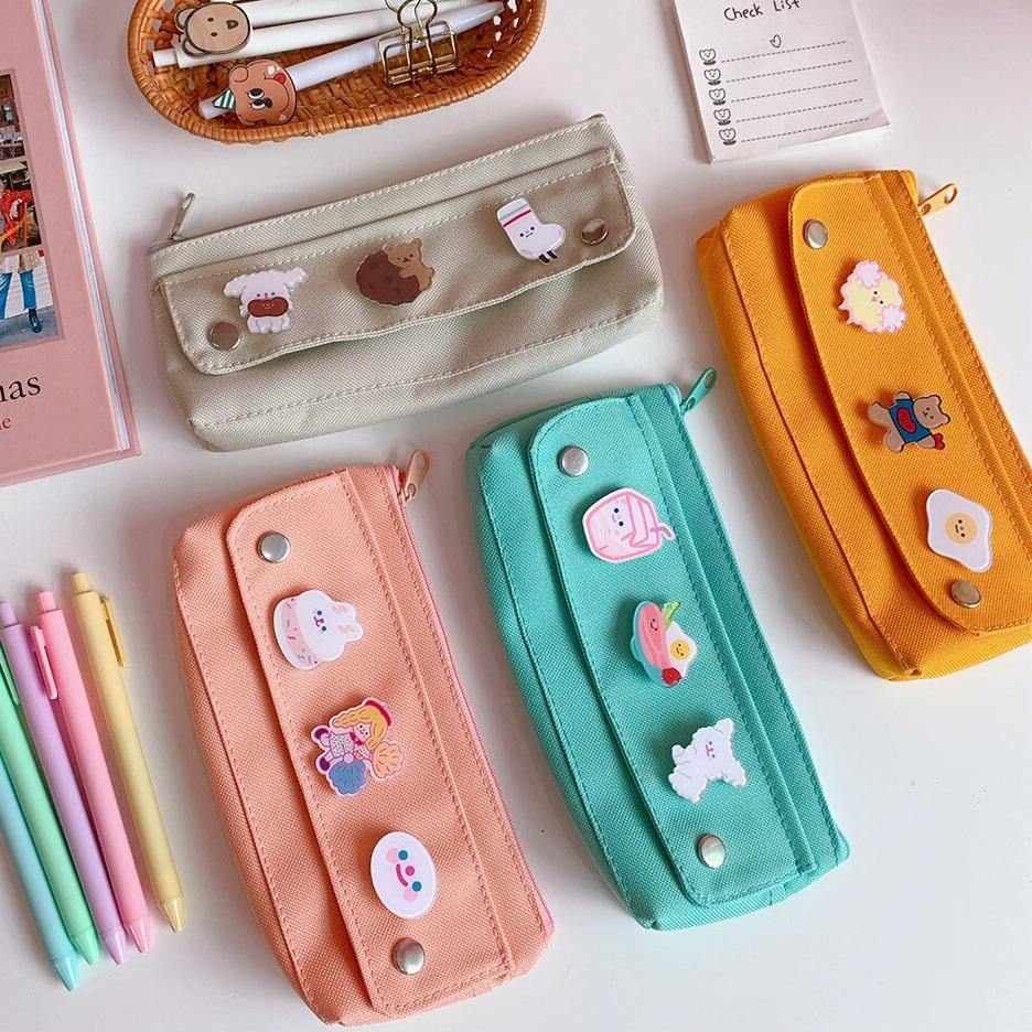 

[PRODUK VBFTA] Pencil Case with Cute Brooch Korea Design Pen Case Tempat Pensil/Bolpoin AR7