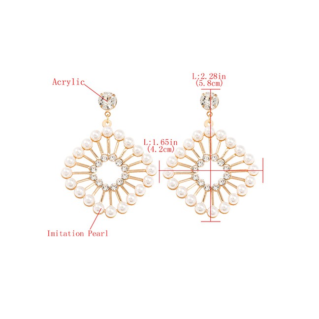 LRC Anting Tusuk Fashion Golden Alloy Diamond And Pearl Square Geometric Earrings K10064