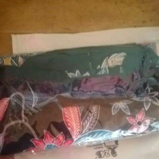 Tunik Batik Super Jumbo Shafira  Ld 136 Cm