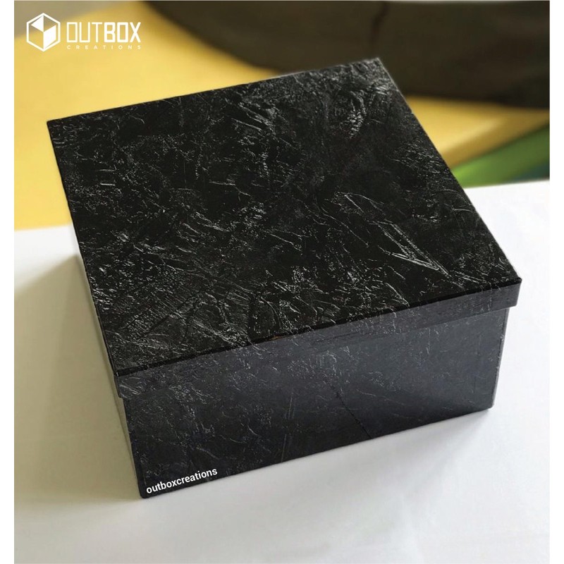 

Box kado marmer hitam