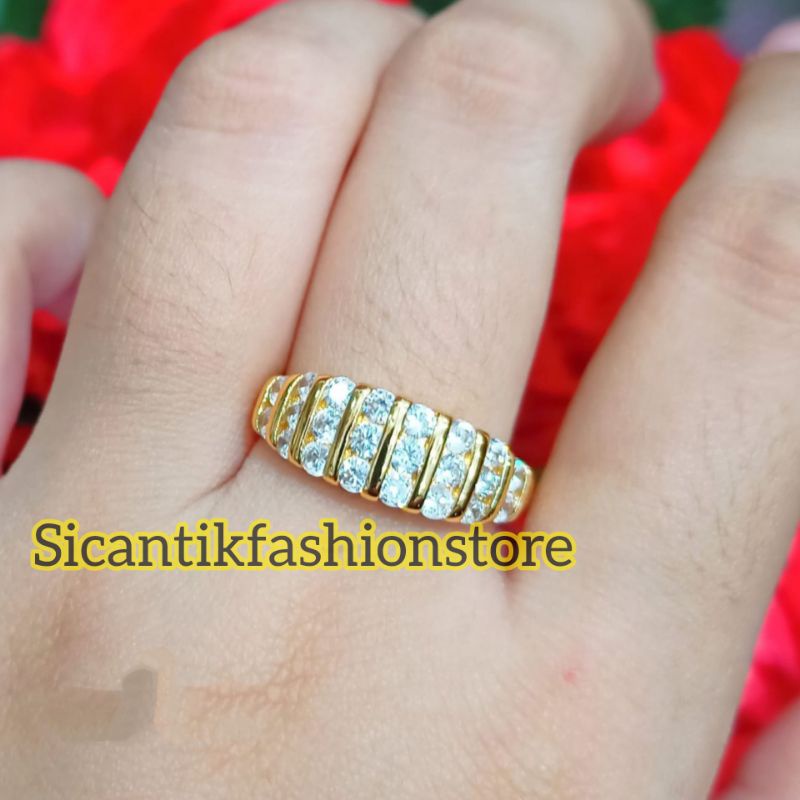 Cincin Titanium Wanita Dewasa Terlaris Anti Karat Tidak Luntur Perhiasan Wanita Mewah Berkualitas