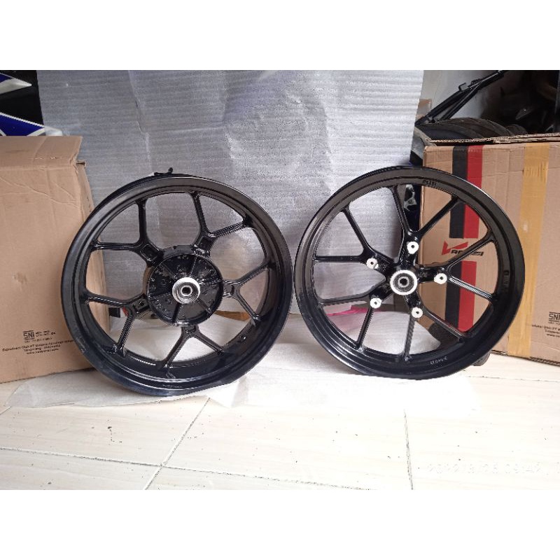 VelG Vrossi R15V3/V4 gambot