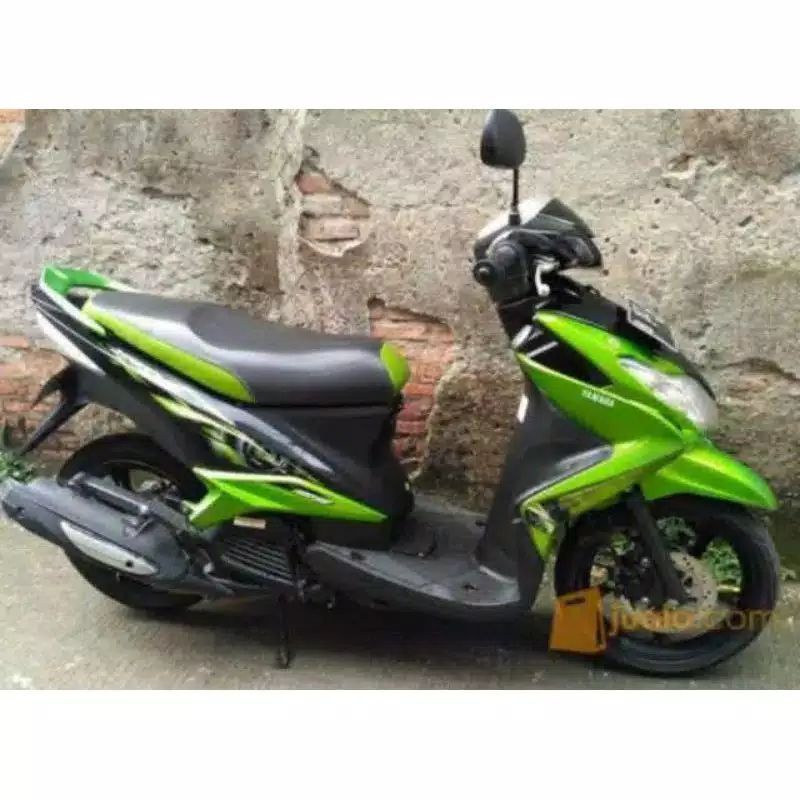 striping sticker Yamaha Xeon 2012