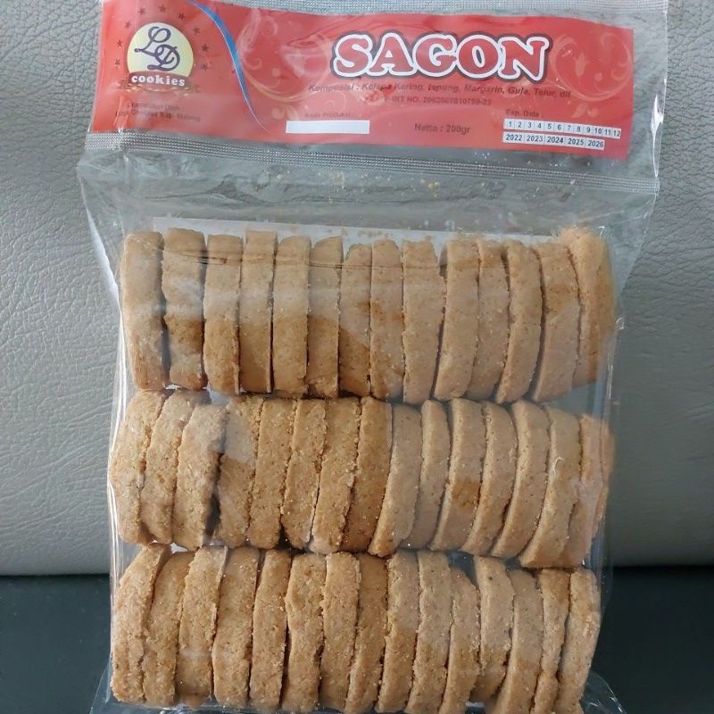 

Sagon Kelapa /kue sagon/ Sagon hawaii 200gr ngeprul stock baru