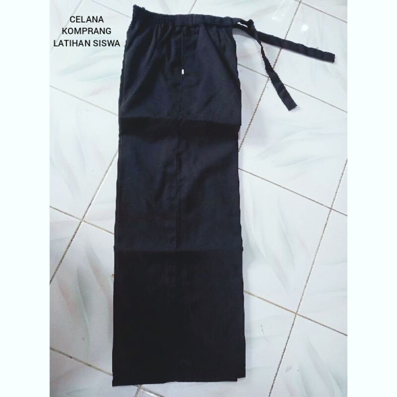 Celana Komprang Lucu