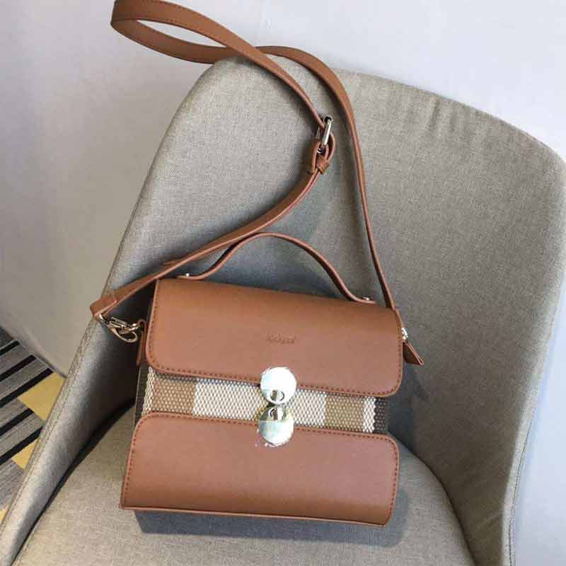 KICKERS France - Sling Bag Wanita MZ34