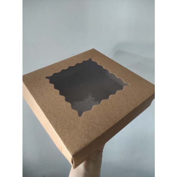 

Box Brownies 20x20x5.5cm dus pizza box kue box donat box laminasi