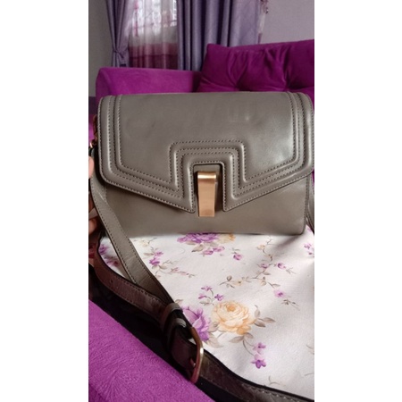 tas sling kulit brand joy gryson Preloved
