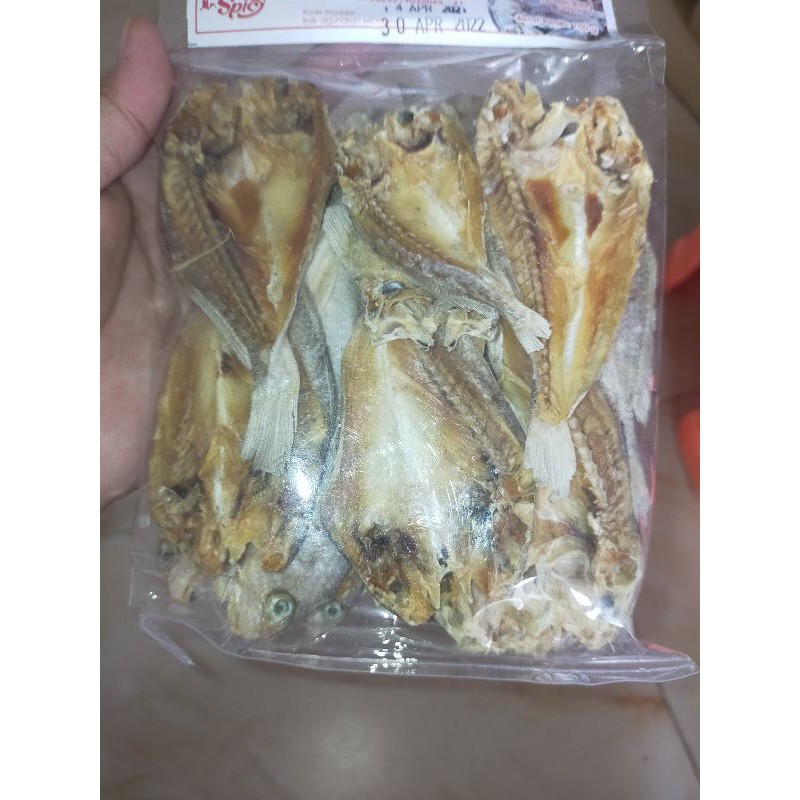 

Ikan Asin Tiga Waja Premium Mr. Spicy Kemasan 100 Gram