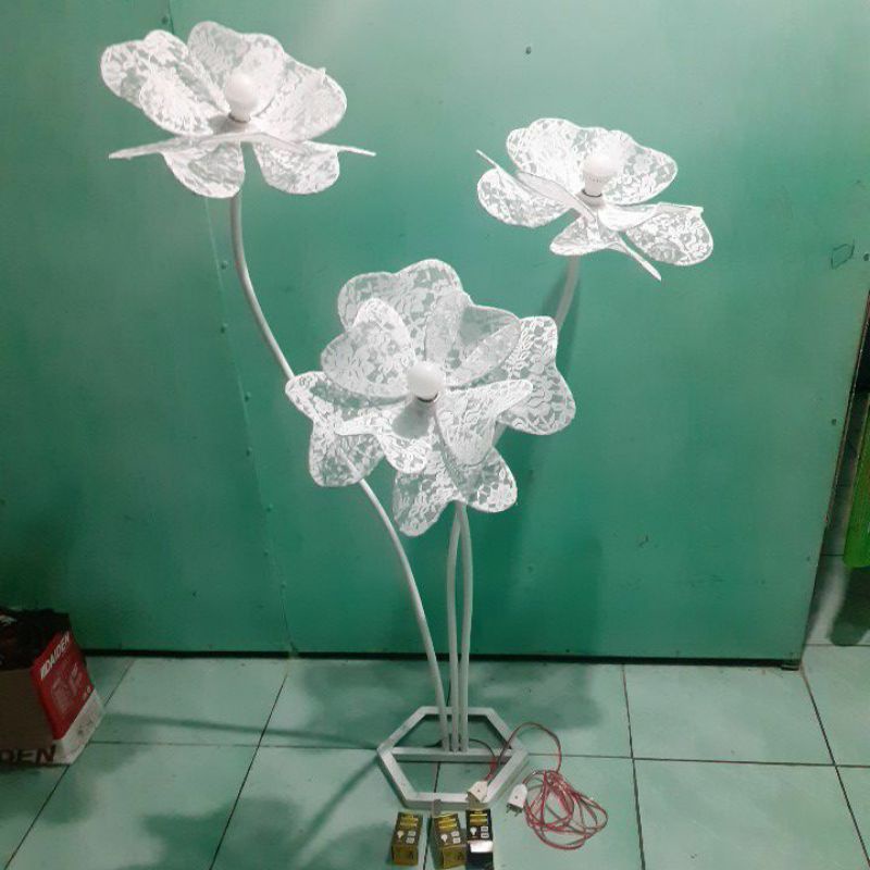KOMPLIT STANDING LAMPU DEKORASI PIPA ELASTIS, KELOPAK JUMBO 40CM