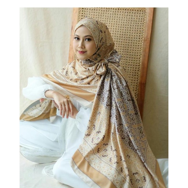 Deenay motif Original