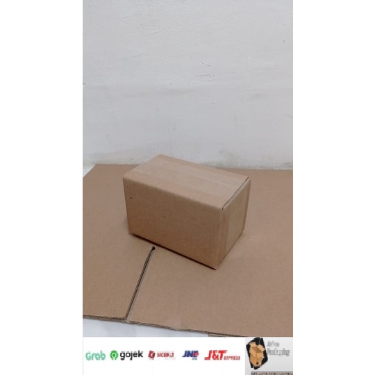 

Kardus 13x8x8 cm IIND