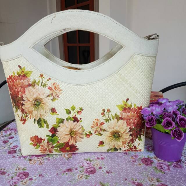 Tas Pandan Mata Decoupage