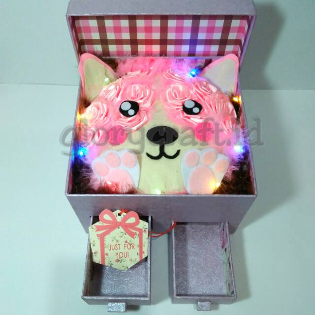 

Kotak Bunga / Flower Box / Buket Box / Bloombox / Music Box Karakter / Box Hadiah dengan 2 laci