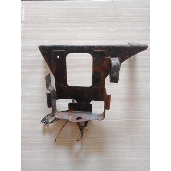 Braket breket dudukan wadah aki accu Honda Gl 100 gl 125 Original murah