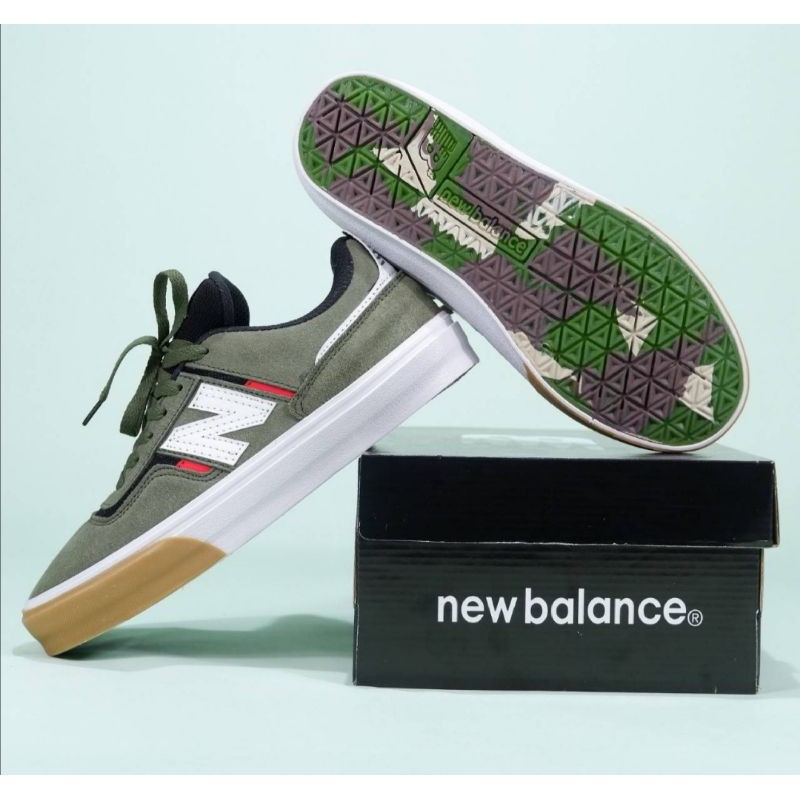 

NB 306 GREEN GUM