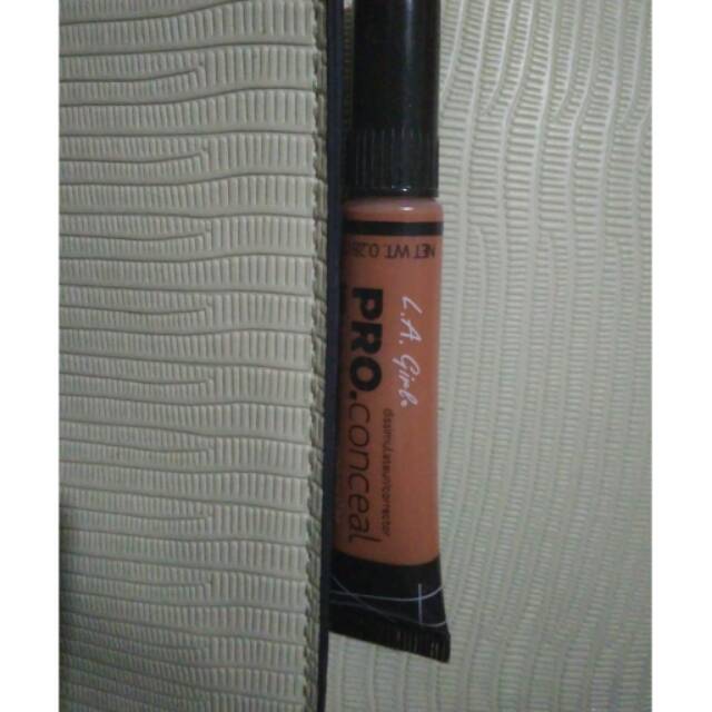 LA girl pro concealer orrange corrector