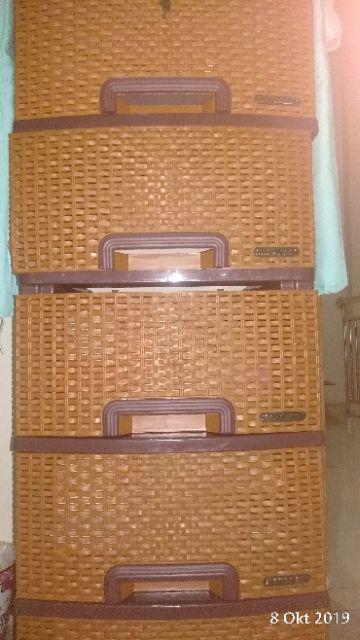 Container / Lemari Pakaian Napolly Plastik Motif Rotan Susun 4 Dan Susun 5