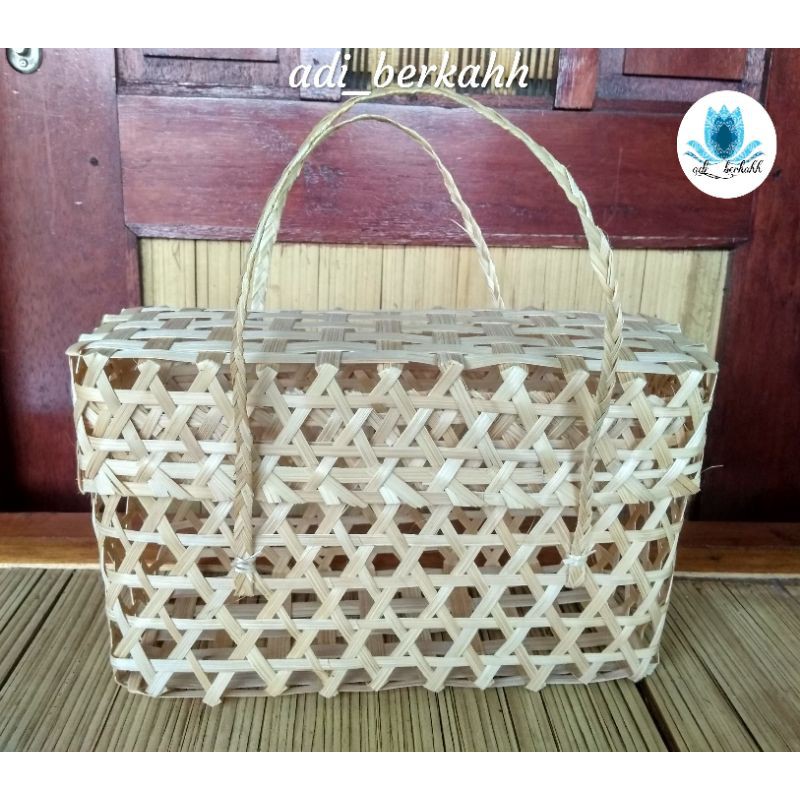 

Tas souvenir tutup
