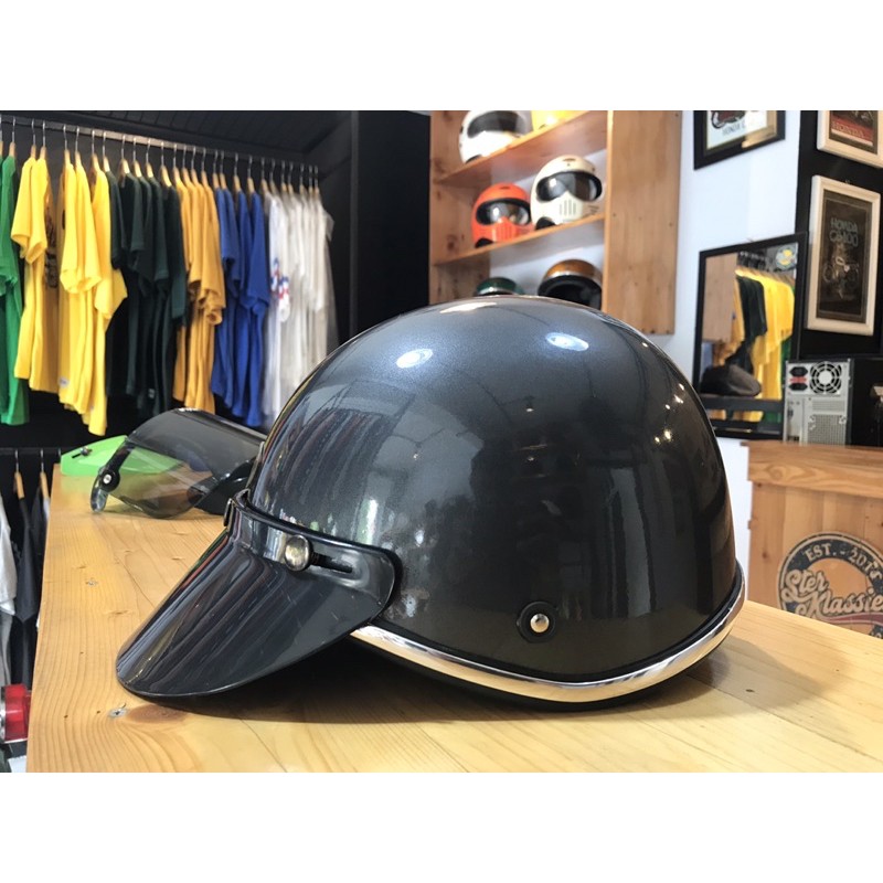 Helm Chips custom premium retro vintage