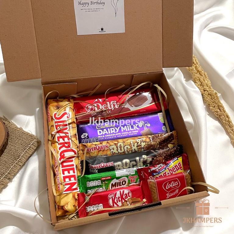 

Best product // PDH9K Ready Stock Hampers Valentine Cokelat Simpel Kado Ulang Tahun Cowok Cewek Gift Box Valentine Jkhampers //Sale