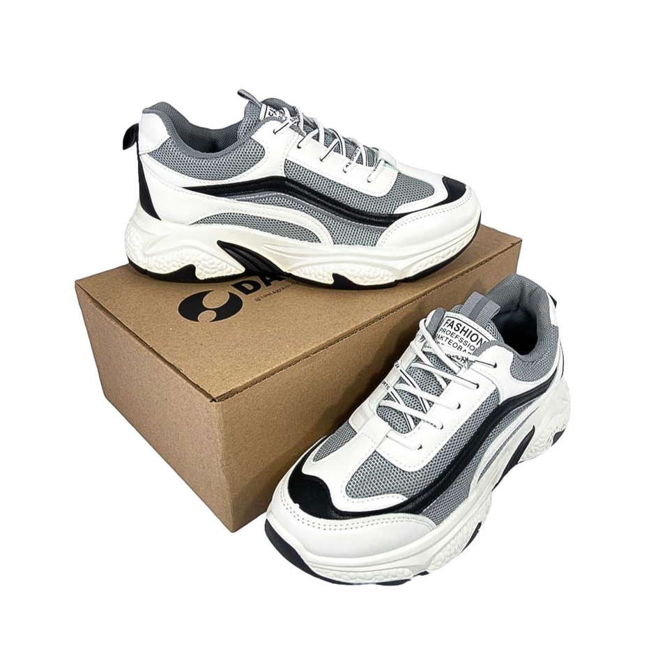 Sepatu Sneakers Running Pria Dane and Dine S0901