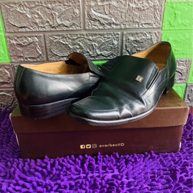 Sepatu Pantofel Everbest Bekas