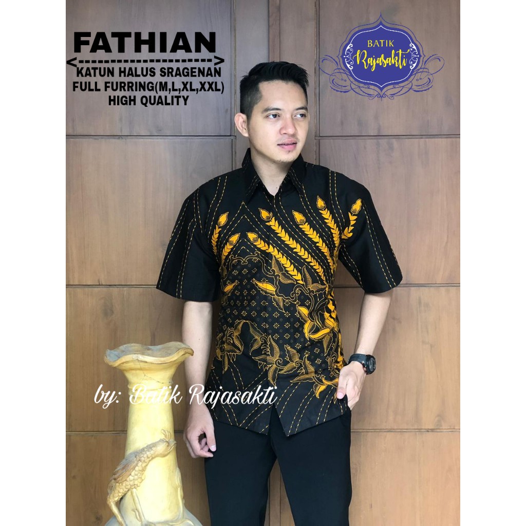 FATHIAH RAJASAKTI KEMEJA BATIK SOLO PRIA LENGAN PENDEK LAPIS FURING ATASAN BATIK PREMIUM MODERN KATUN HALUS BAHUWIRYA  BANAMITRA BANAMITRA PUTIH BANGSAWAN BAYU PUTRA BERLIAN BIRU BHARATAYUDA BIMASENA BIRENDRA BIRU INDAH BRAHMAKERTA BRAHMAKERTA MERAH BUDID