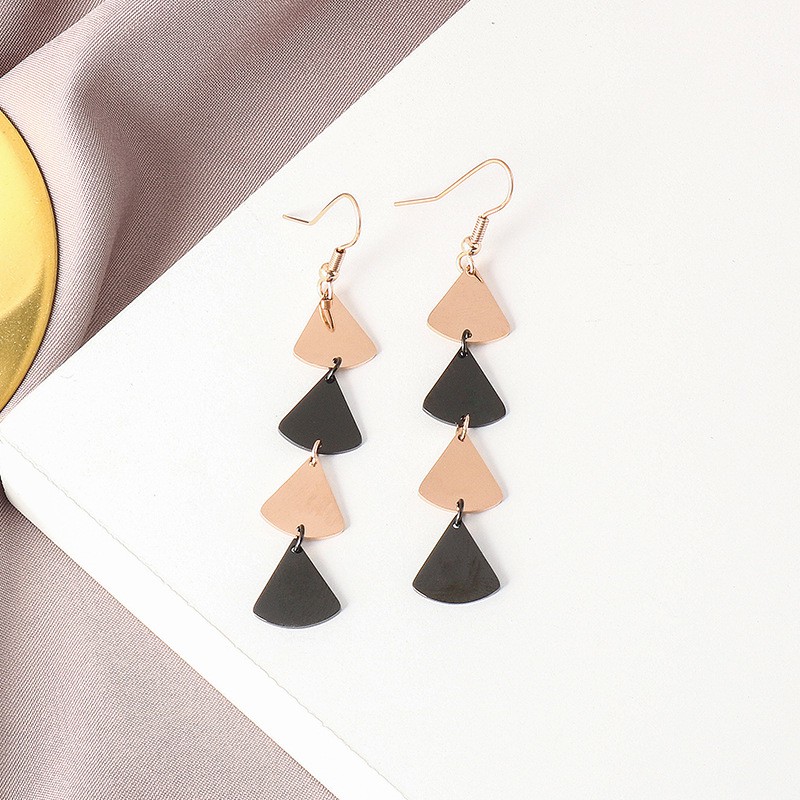 Anting juntai kipas Titanium Korea Style Wanita Anti Karat - ercassia