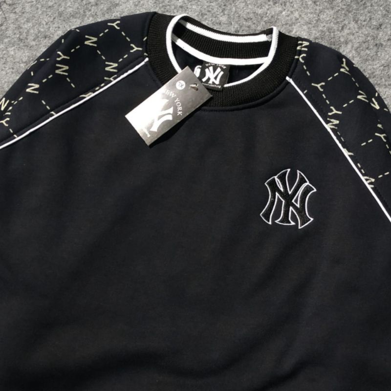 sweater crewneck pria new era premium/crewneck NY