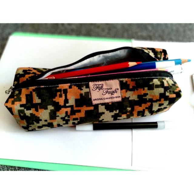 

TEPAK Tempat Pensil Kanvas 20x7cm T5cm Fififaqih Army Oranye Canvas Pen Case