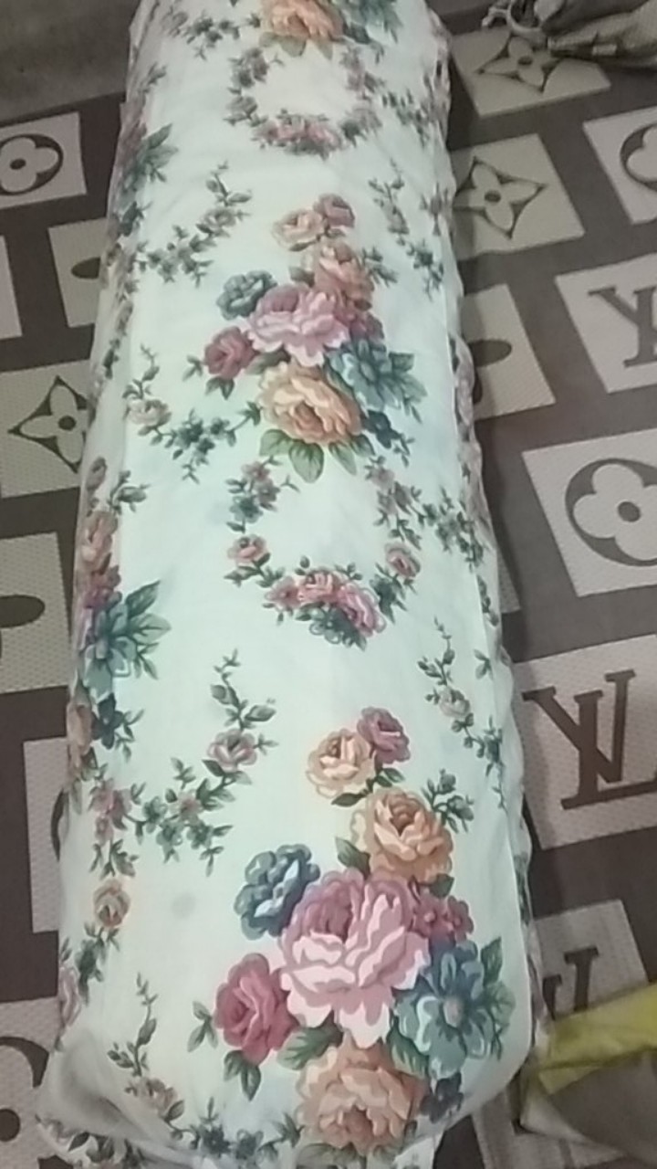 Bantal Guling Isi Full Busa Inoac Dengan Cover Katun Micro Motif Karakter Dewasa