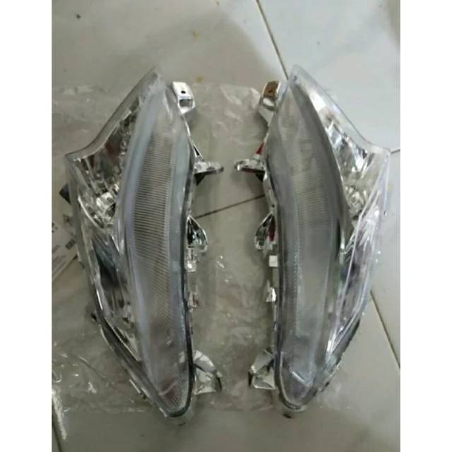 Lampu sen depan motor supra x 125 fi  2014 fi