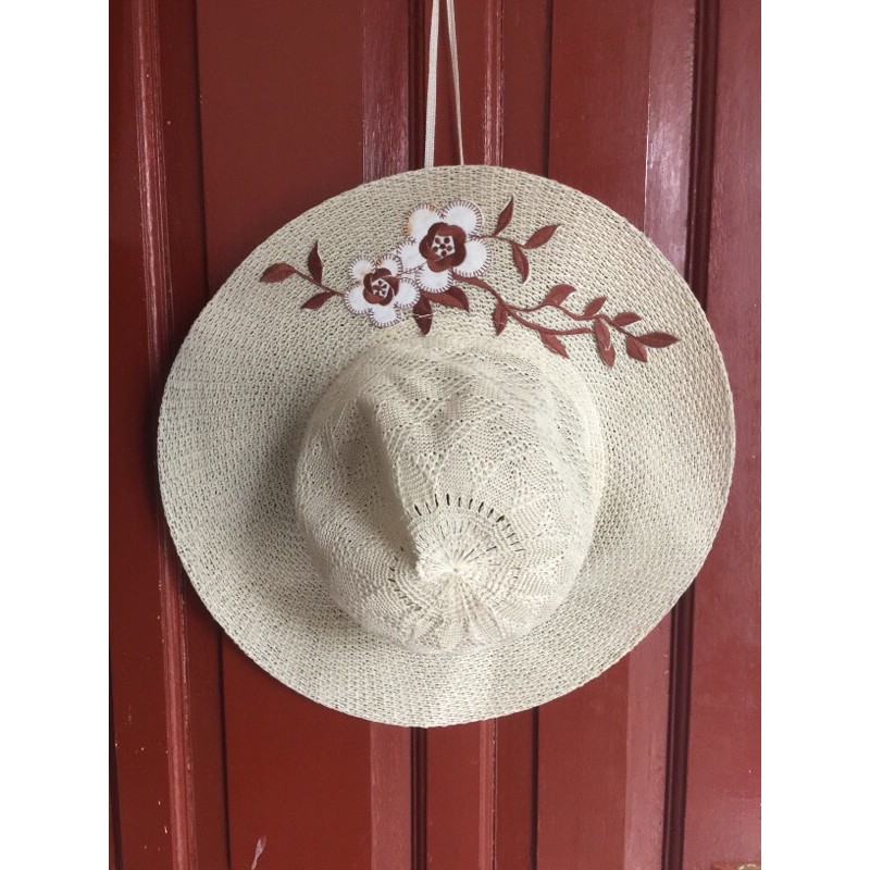 topi pantai preloved