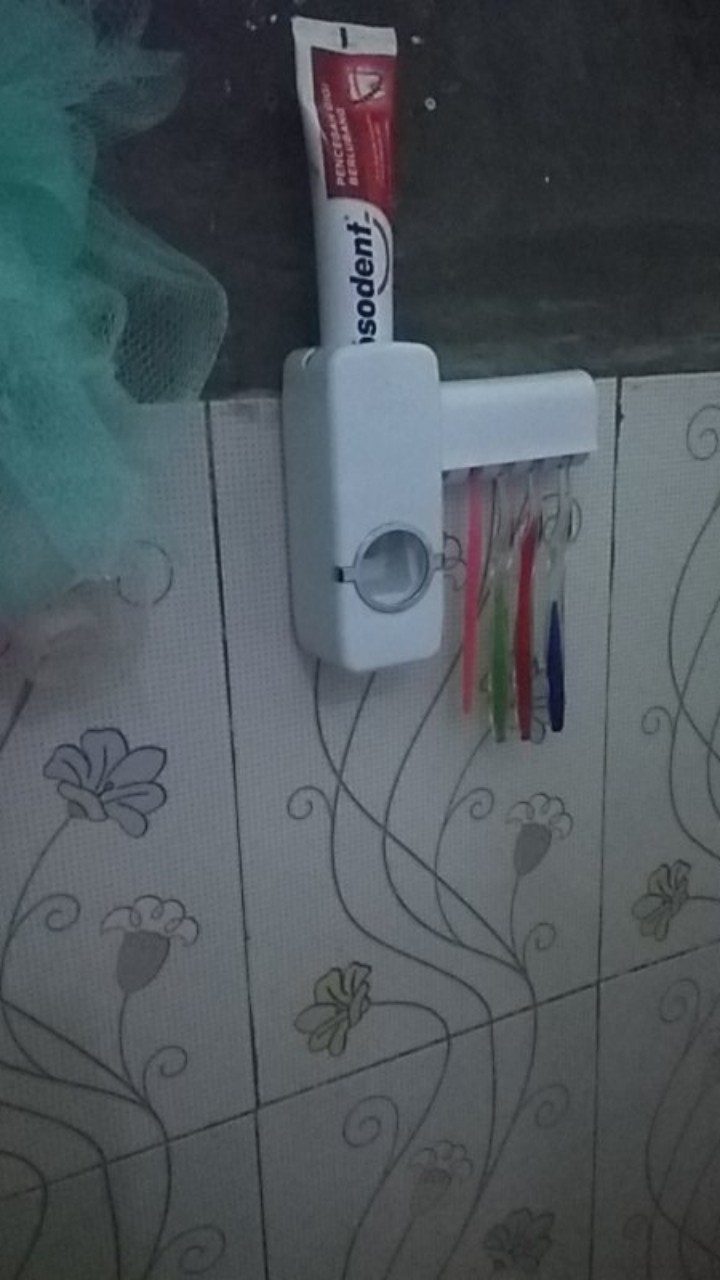 Dispenser Odol & Tempat Sikat Gigi / Toothpaste Dispenser & Brush Set