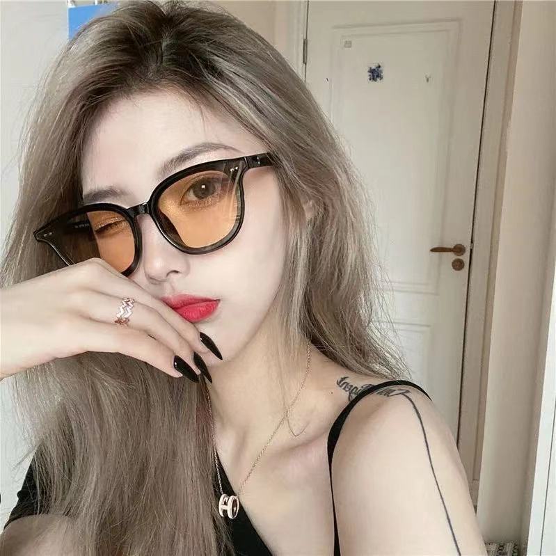 Korea small candy Fashion Kacamata Hitam Wanita Kaca mata Vincent  gaya Blueray Warna Permen Uniseks Sunglasses