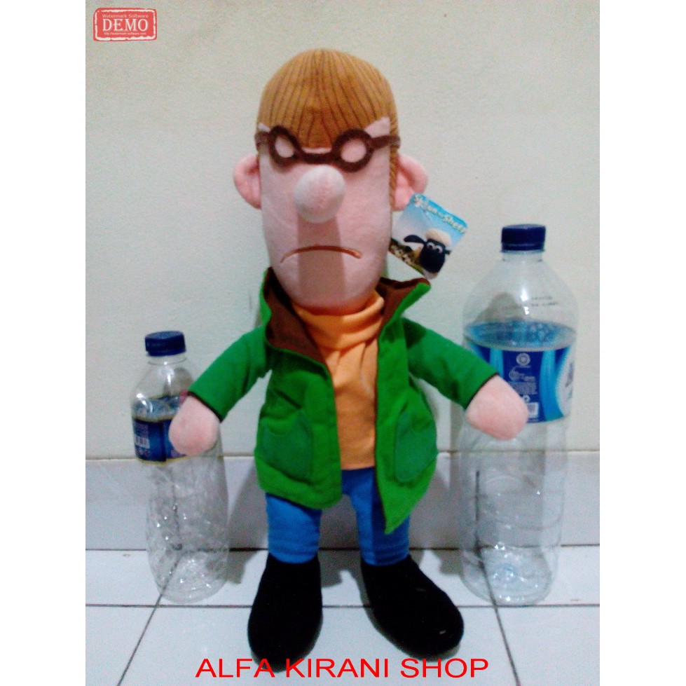 Boneka The Farmer 'Petani Peternak' dari Shaun the Sheep & Timmy & Bitzer