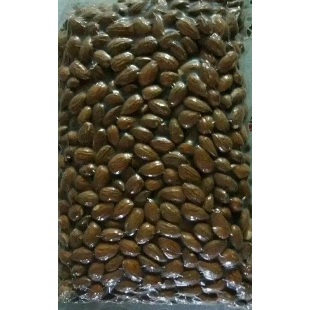 

Kacang Almon Panggang / Almond Roasted