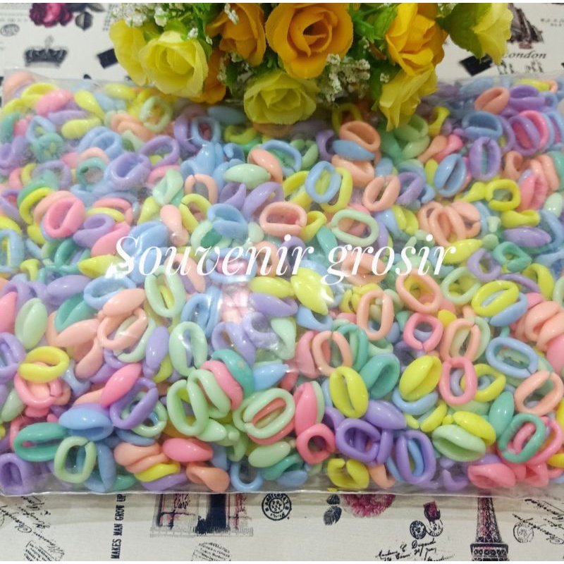 Manik mote rantai gembul warna warni