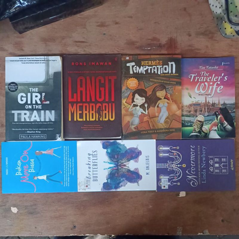 Novel THE GIRL ON THE TRAIN LANGIT MERBABU HERMES TEMPTATION THE TRAVELERS WIFE BUKAN MOVE ON BIASA 