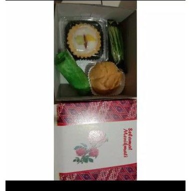 

Paket Kue Snack Box isi 4 enak halal