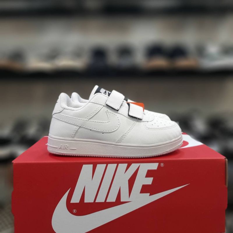 SEPATU NIKE ANAK LAKI LAKI PEREMPUAN SEPATU NIKE AIR FORCE ANAK SEPATU ANAK ANAK PUTIH KADO KIDS