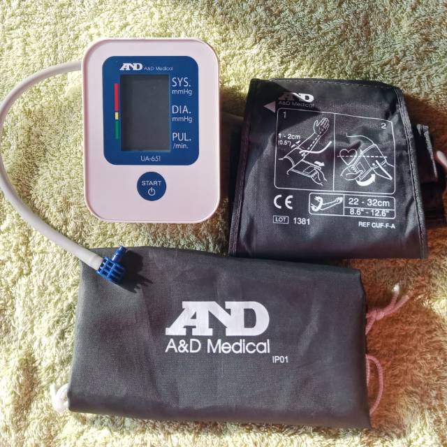Preloved Tensimeter Digital Merk And Ua-651