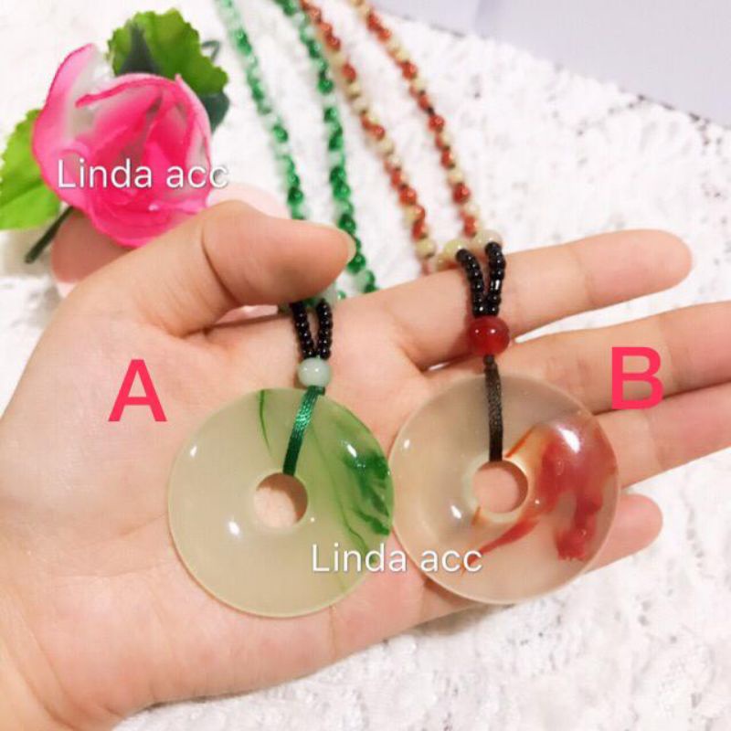 kalung giok liontin giok warna hijo dan merah