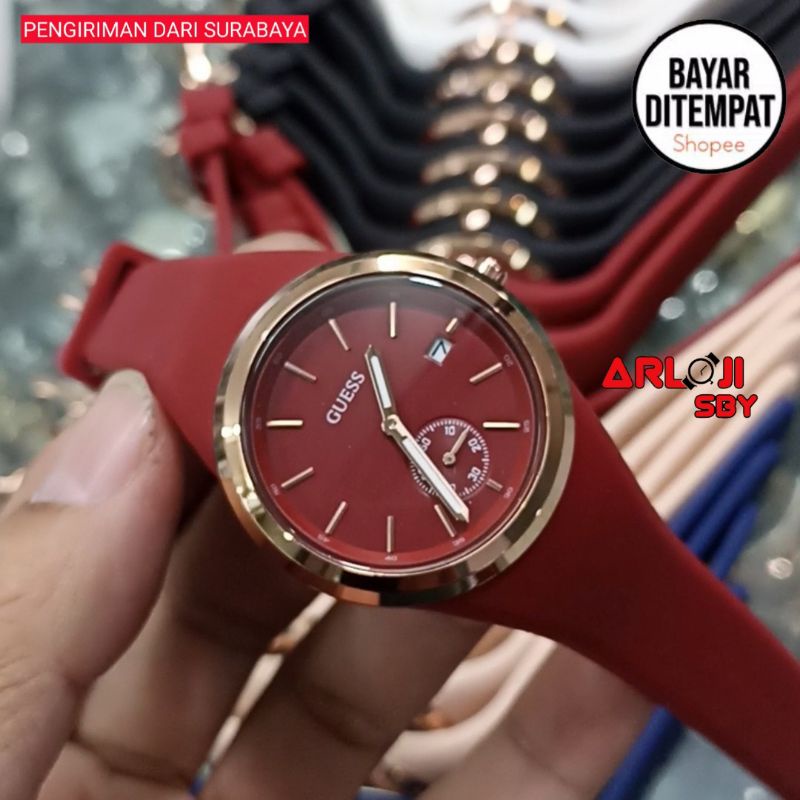 JAM TANGAN WANITA GUESS TANGGAL ON RUBBER STRAP