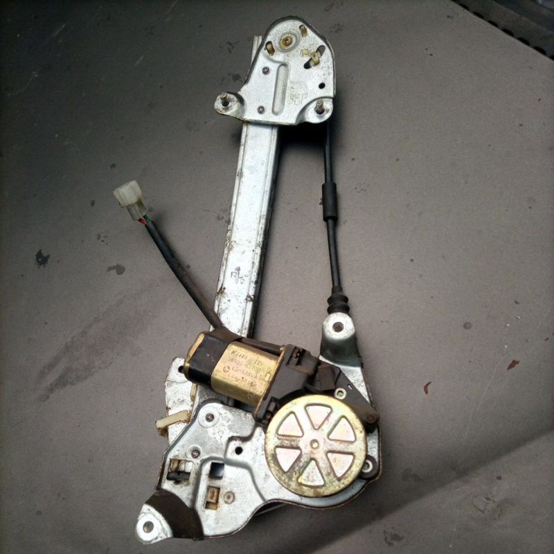 regulator power window kiri belakang mazda lantis familia