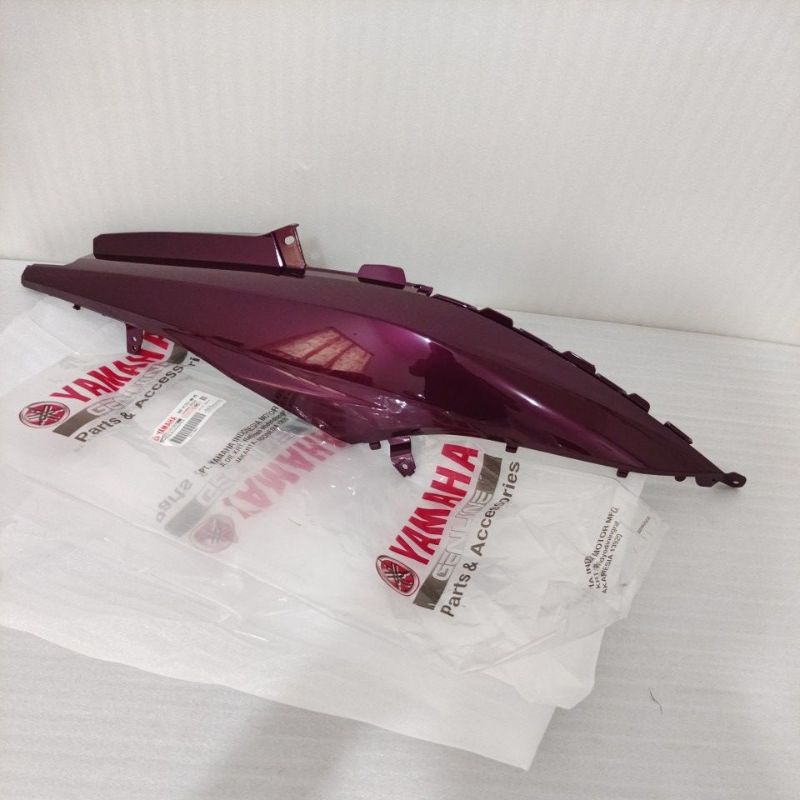 Tutup body belakang bagian KANAN warna Ungu Yamaha Mio Soul GT Original 1KP-F1721-00-P6 - RPMsemaran