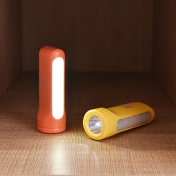 ACE Apa Senter Rechargeable Dengan Lampu Meja 105 Lm - Kuning