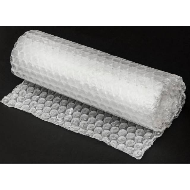 

Tambah Bubble wrap biar paket lebih aman
